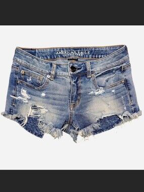 AE Low Rise Distressed Shortie Lace Peekaboo Pocket Denim Shorts, Size 4